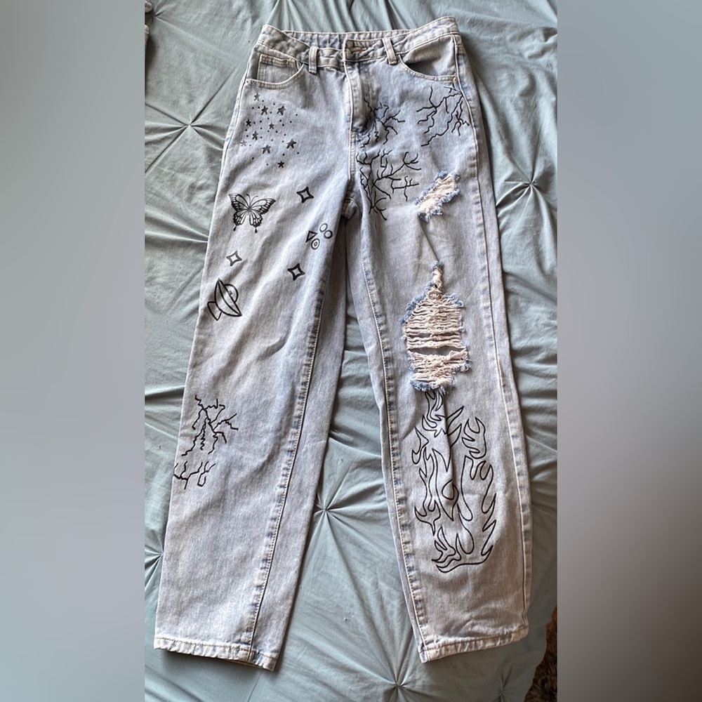 Shein XS High Waist Butterfly and Fire Print Jeans